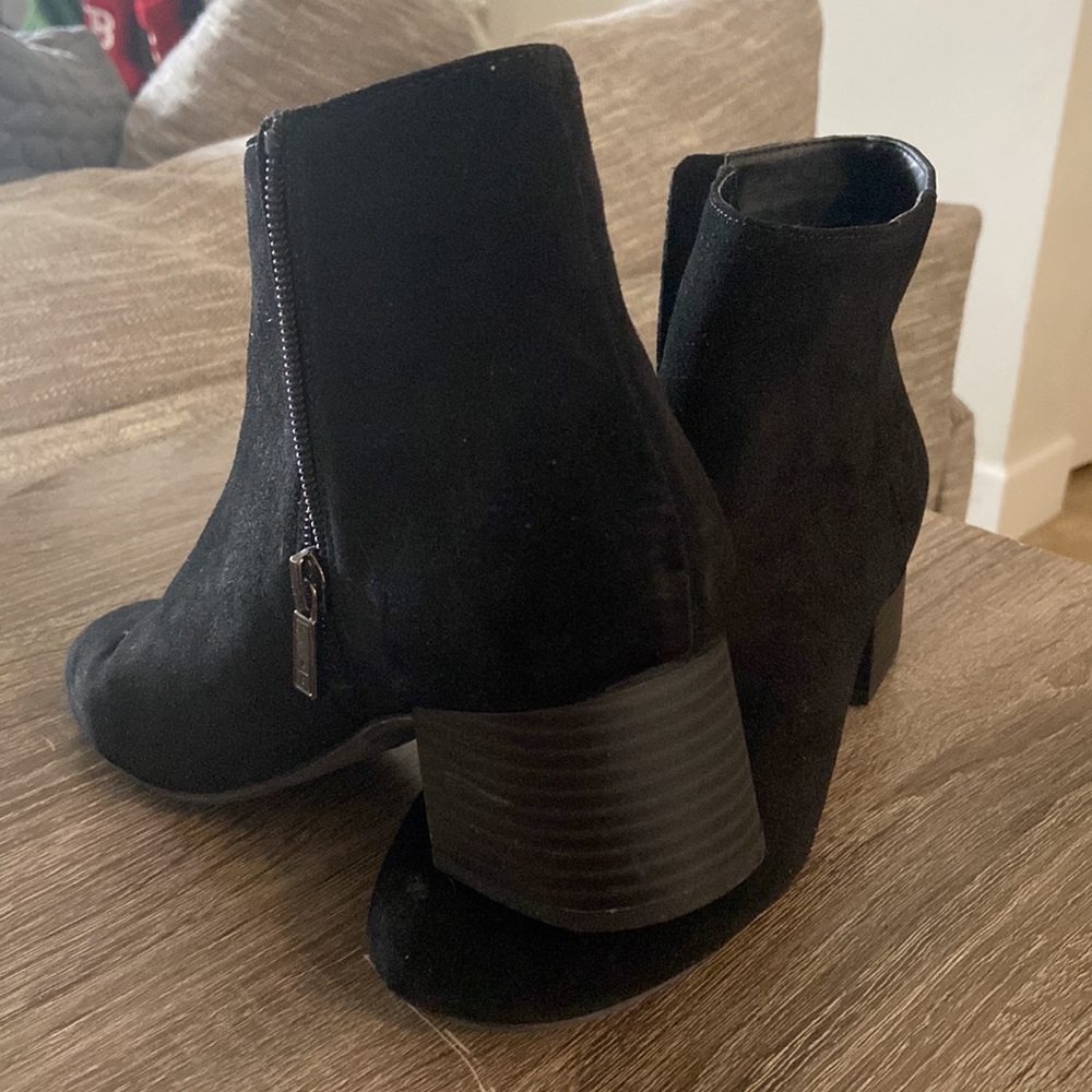 Kenneth Cole Reaction Booties